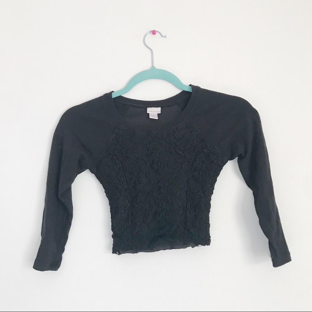 black laced long sleeve crop top